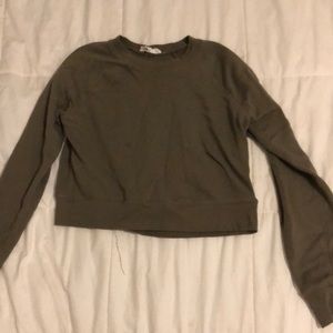 ARMY GREEN CROPPED SWEATSHIRT FOREVER 21